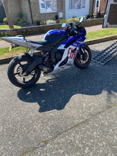 Yamaha R6  Motorcycle Transport by MTB's Transport Limited | MotoMoveUK